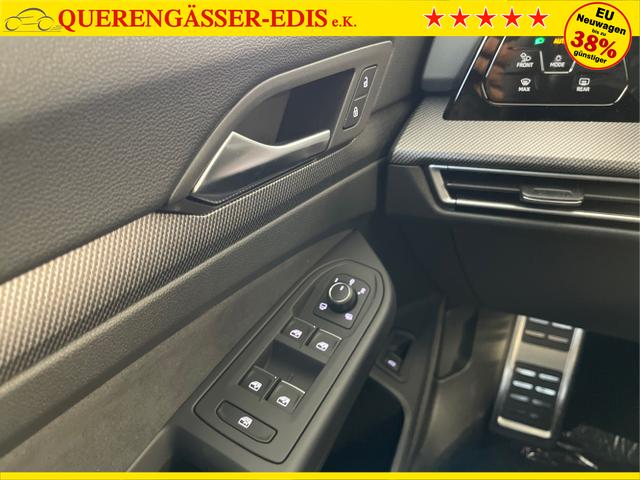 Volkswagen / Golf Variant / Silber / / / 150PS DSG+Black Style+AHK