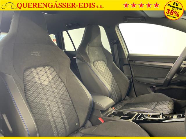 Volkswagen / Golf Variant / Silber / / / 150PS DSG+Black Style+AHK