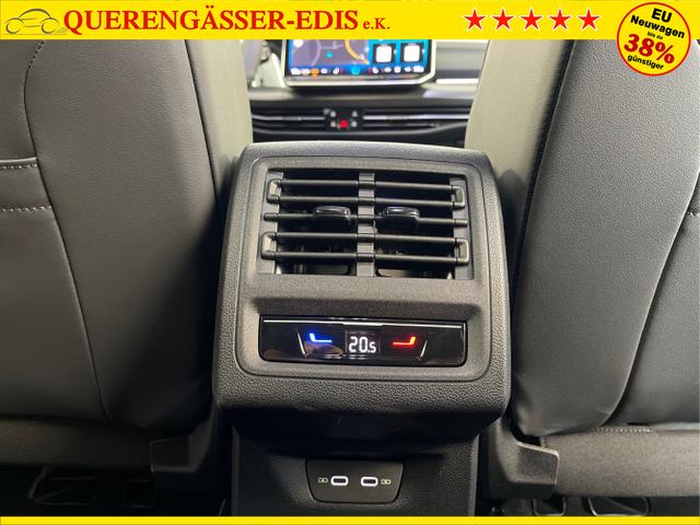 Volkswagen / Golf Variant / Silber / / / 150PS DSG+Black Style+AHK