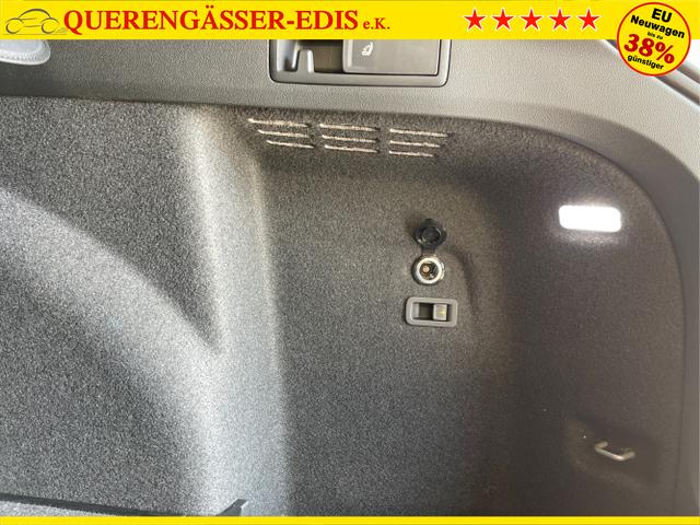 Volkswagen / Golf Variant / Silber / / / 150PS DSG+Black Style+AHK