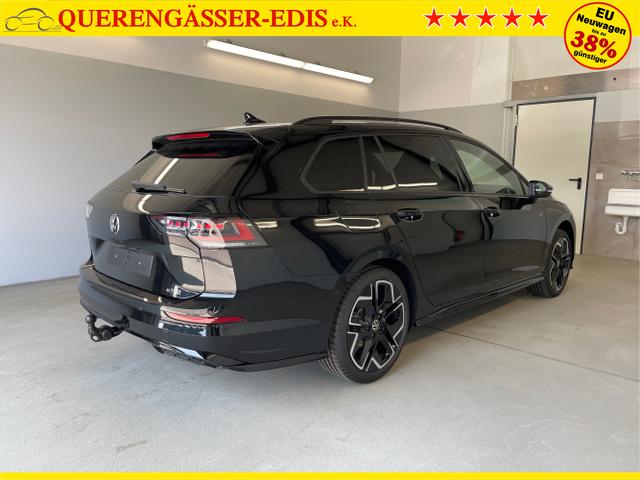 Volkswagen / Golf Variant / Schwarz / / / 150PS DSG+Black Style+AHK