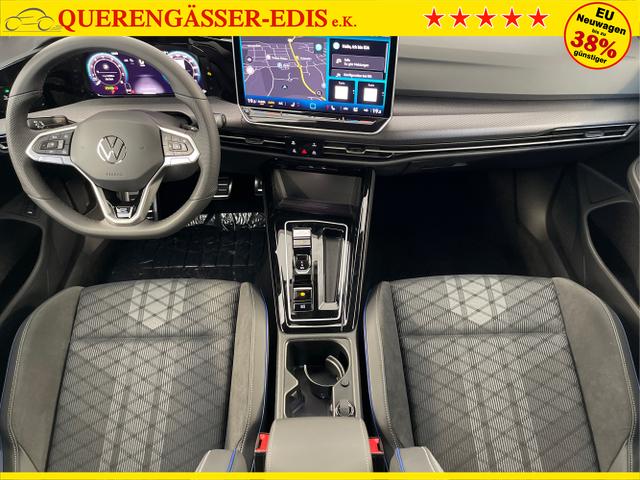 Volkswagen / Golf Variant / Schwarz / / / 150PS DSG+Black Style+AHK