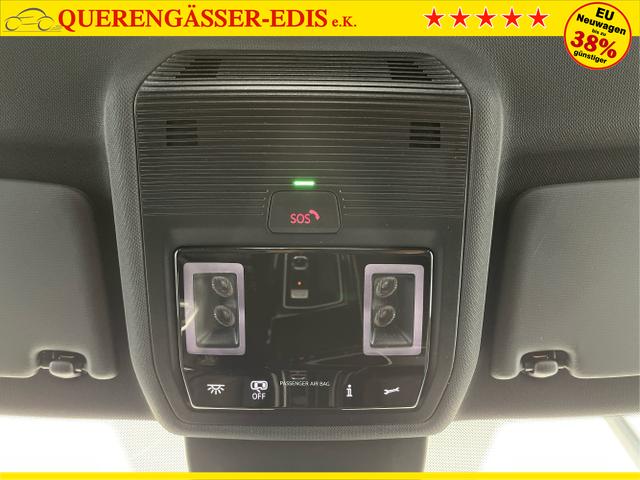 Volkswagen / Golf Variant / Schwarz / / / 150PS DSG+Black Style+AHK