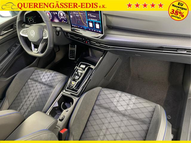 Volkswagen / Golf Variant / Schwarz / / / 150PS DSG+Black Style+AHK