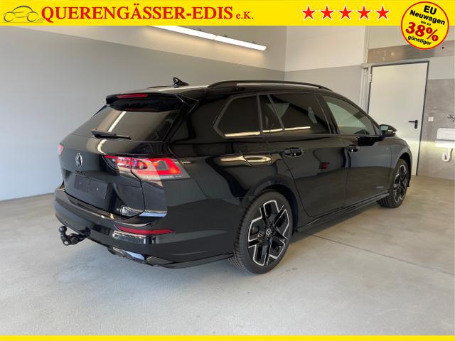 Volkswagen / Golf Variant / Schwarz / / / 150PS DSG+Black Style+AHK