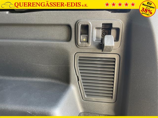 Volkswagen / Touran / Grau / / / 7Si+IQ.Light+TrailerAss+Cam