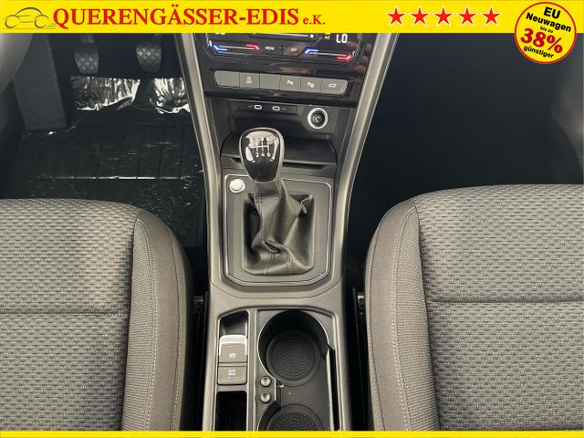 Volkswagen / Touran / Grau / / / 7Si+IQ.Light+TrailerAss+Cam