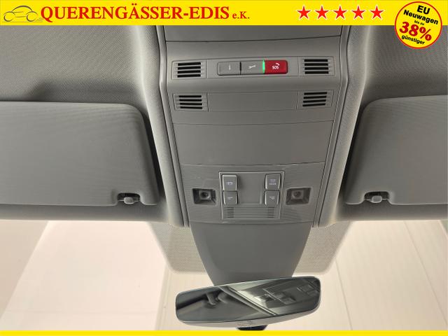 Volkswagen / Touran / Grau / / / 7Si+IQ.Light+TrailerAss+Cam