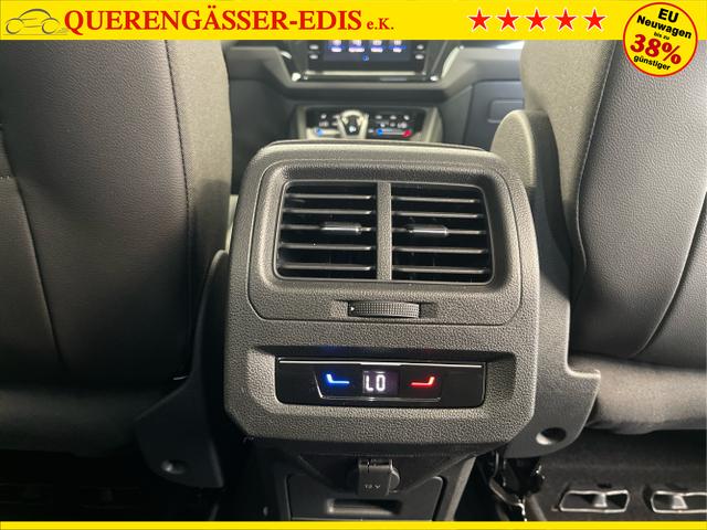 Volkswagen / Touran / Grau / / / 7Si+IQ.Light+TrailerAss+Cam