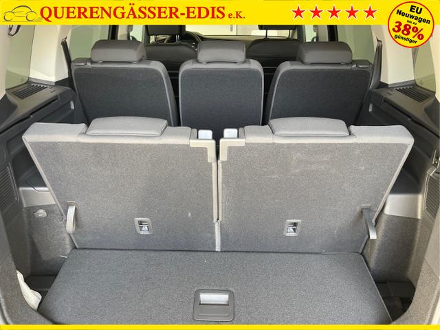 Volkswagen / Touran / Grau / / / 7Si+IQ.Light+TrailerAss+Cam