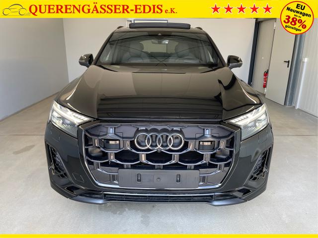 Audi / SQ7 / Schwarz / / / Nachtsicht+Fahrwerkspaket