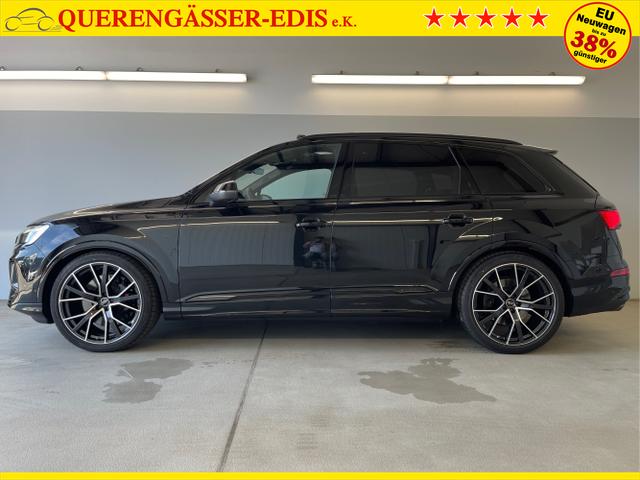 Audi / SQ7 / Schwarz / / / Nachtsicht+Fahrwerkspaket
