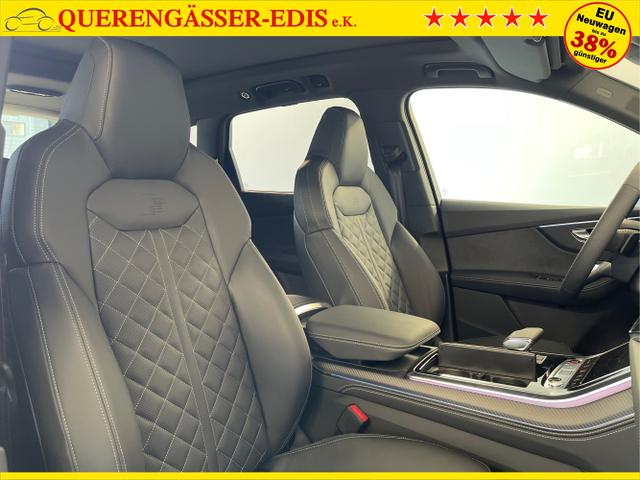 Audi / SQ7 / Schwarz / / / Nachtsicht+Fahrwerkspaket