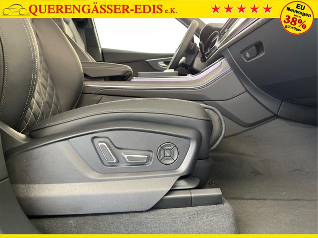 Audi / SQ7 / Schwarz / / / Nachtsicht+Fahrwerkspaket