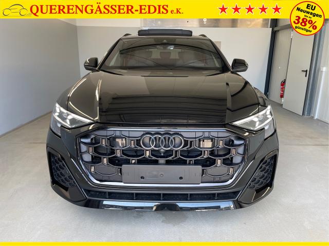 Audi / Q8 / Schwarz / / / S line STHZ+Pano+AHK+HUD