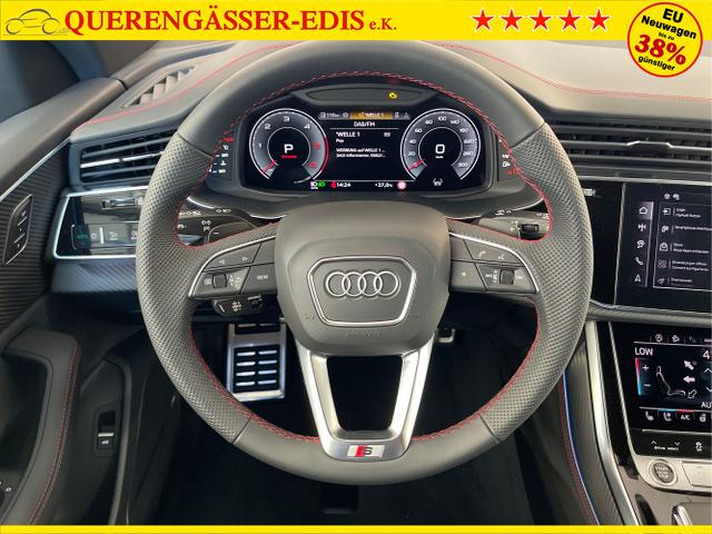 Audi / Q8 / Schwarz / / / S line STHZ+Pano+AHK+HUD