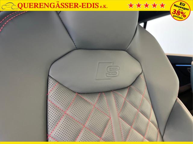 Audi / Q8 / Schwarz / / / S line STHZ+Pano+AHK+HUD