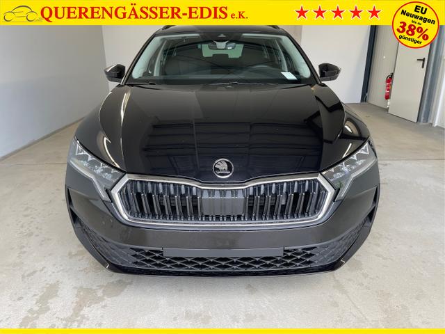 Skoda / Octavia Combi / Schwarz / / / DSG AHK+Sitzheizung+App Connect
