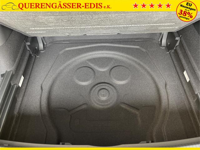 Volkswagen / Tiguan / Grau / / / 150PS DSG 360°Kamera+IQ.Light