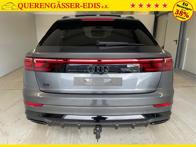Audi / Q8 / Grau / / / S line STHZ+Pano+AHK+HUD