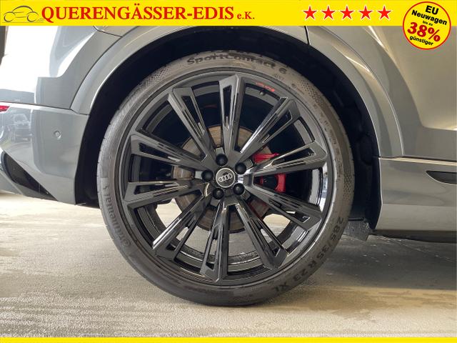 Audi / Q8 / Grau / / / S line STHZ+Pano+AHK+HUD