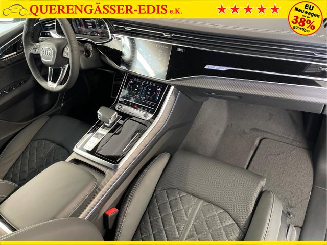Audi / Q8 / Grau / / / S line STHZ+Pano+AHK+HUD