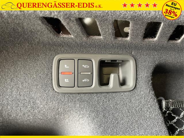 Audi / Q8 / Grau / / / S line STHZ+Pano+AHK+HUD