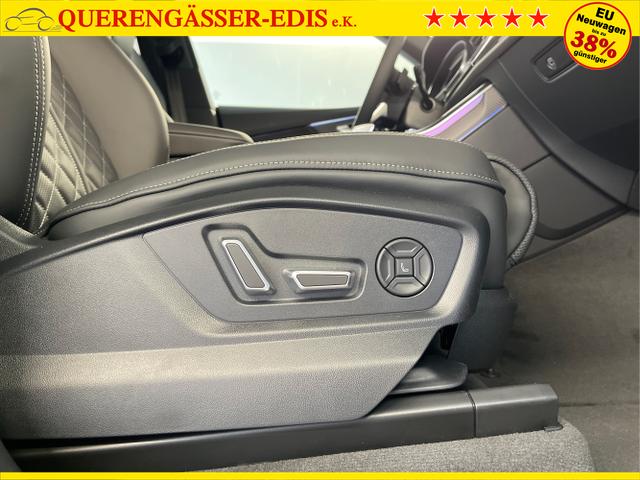 Audi / Q8 / Schwarz / / / S line STHZ+Pano+AHK+HUD