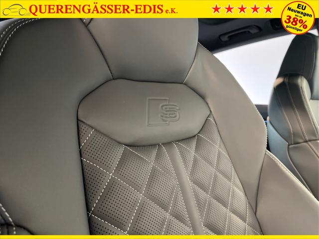 Audi / Q8 / Schwarz / / / S line STHZ+Pano+AHK+HUD