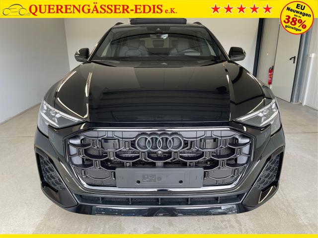 Audi / Q8 / Schwarz / / / S line STHZ+Pano+AHK+HUD