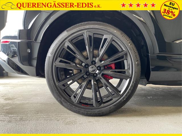 Audi / Q8 / Schwarz / / / S line STHZ+Pano+AHK+HUD
