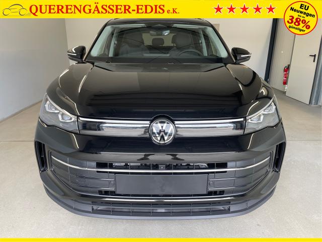 Volkswagen / Tiguan / Schwarz / / / 204PS DSG eHybrid IQ.Light+Navi