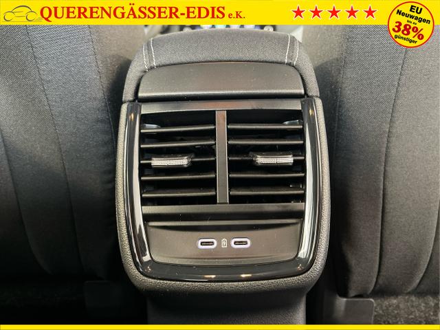 Skoda / KAMIQ / Weiß / / / 115PS AHK+Kessy