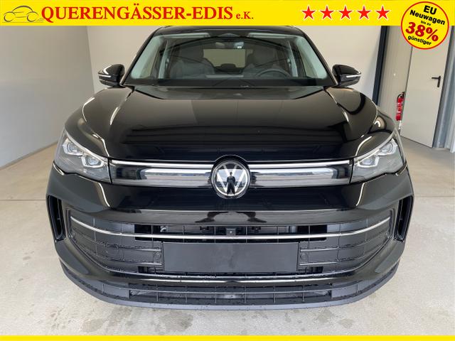 Volkswagen / Tiguan / Schwarz / / / 150PS DSG 360°Kamera+IQ.Light