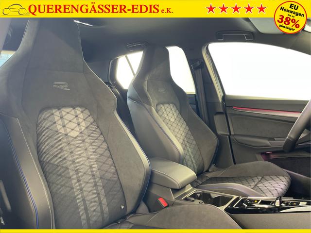 Volkswagen / Golf / Grau / / / 150PS DSG+Black Style