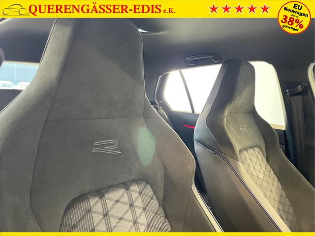 Volkswagen / Golf / Grau / / / 150PS DSG+Black Style