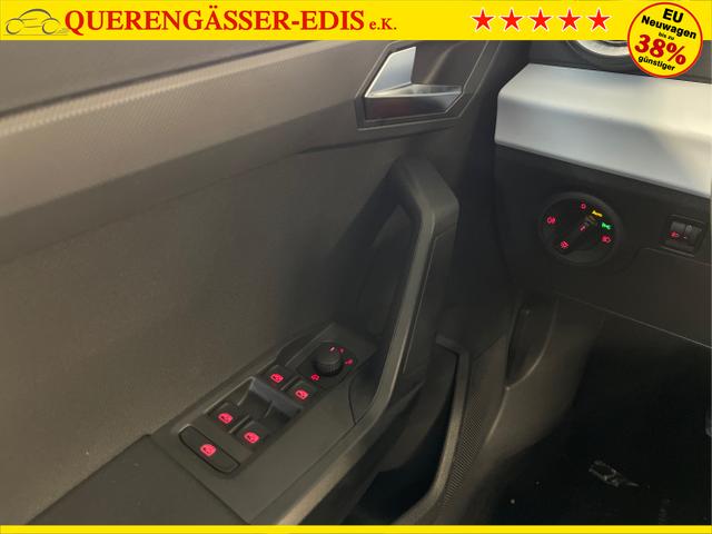 Seat / Arona / Blau / / / 115PS AHK+Sitzheiz+Climatronic
