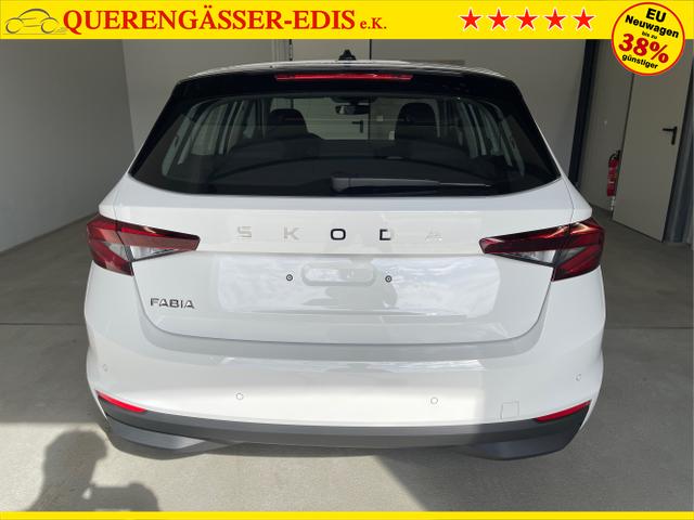 Skoda / Fabia / Weiß / / / 115PS Sitzheizung + App Connect