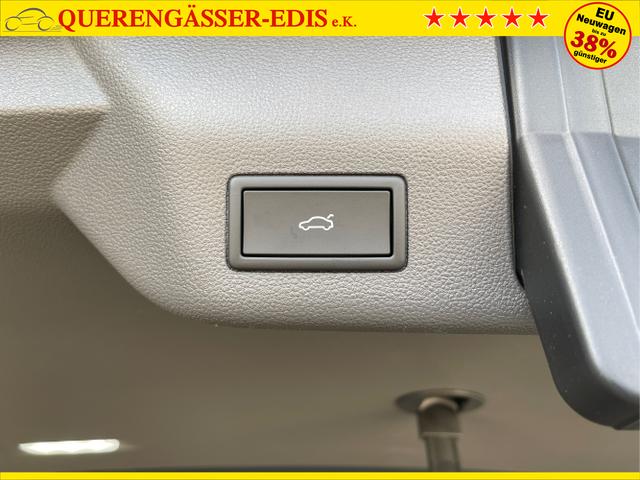 Volkswagen / T7 Multivan / Schwarz / / / 245PS DSG 4Motion Leder+AHK+7 Sitze