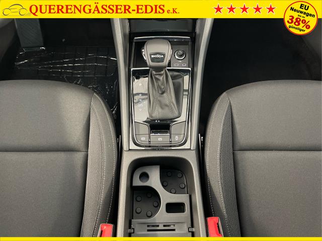 Skoda / Karoq / Blau / / / 150PS DSG AHK+Kessy
