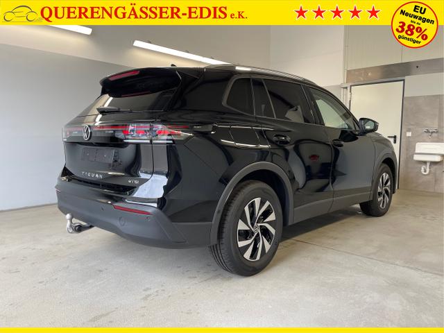 Volkswagen / Tiguan / Schwarz / / / 150PS DSG 360°Kamera
