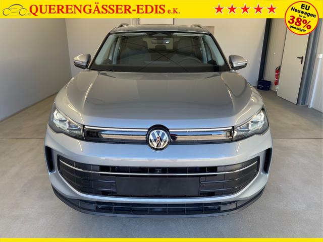 Volkswagen / Tiguan / Silber / / / 150PS DSG IQ.Light