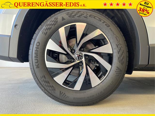 Volkswagen / Tiguan / Silber / / / 150PS DSG IQ.Light