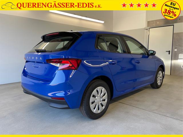 Skoda / Fabia / Blau / / / 115PS App Connect