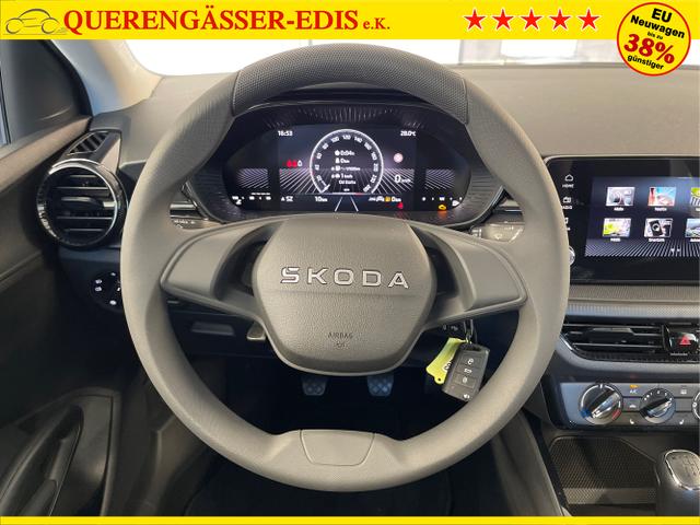 Skoda / Fabia / Blau / / / 115PS App Connect