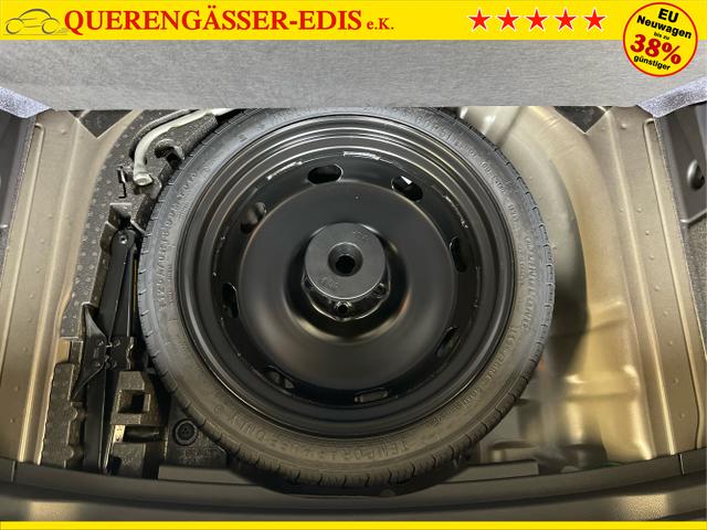 Skoda / Karoq / Schwarz / / / 150PS DSG Navi+ACC+AHK+Kessy+Kamera+Sitzheiz