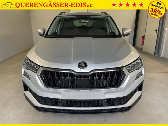 Skoda / Karoq / Silber / / / 150PS DSG Navi+ACC+AHK+Kessy+Kamera+Sitzheiz
