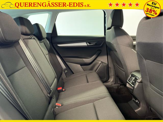Skoda / Karoq / Silber / / / 150PS DSG Navi+ACC+AHK+Kessy+Kamera+Sitzheiz