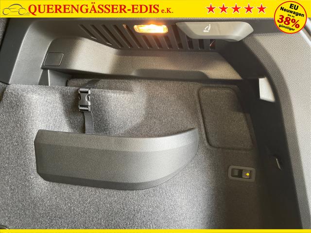 Skoda / Karoq / Blau / / / 150PS DSG Navi+ACC+AHK+Kessy+Kamera+Sitzheiz