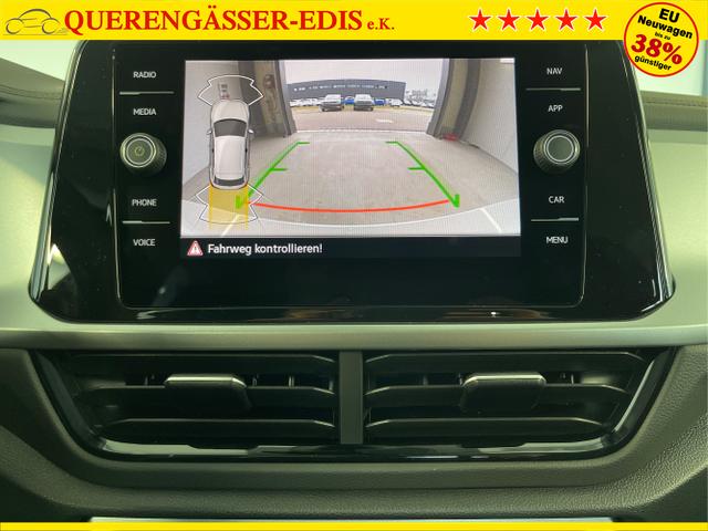 Volkswagen / T-Roc / Grau / / / 150PS DSG AHK+Kessy+Kamera+ACC